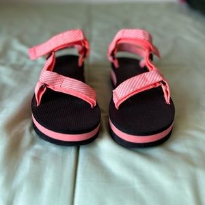 Platform Teva Sandals